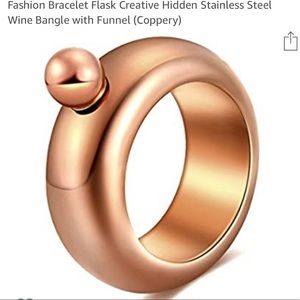 Bracelet hip flask